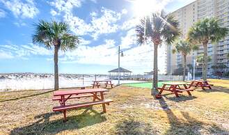 Destin Holiday Beach Resort