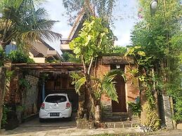 Villa Kania by WizZeLa