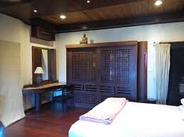 Villa Kania by WizZeLa