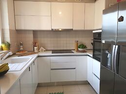 Apartment Blue Infinity 3 Lemi