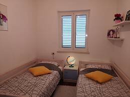 Apartment Blue Infinity 3 Lemi