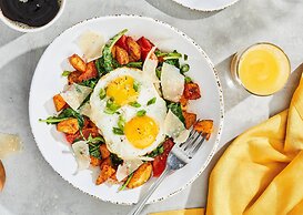 Courtyard by Marriott Charlotte Waverly