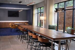 Courtyard by Marriott Charlotte Waverly