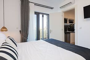 Eleven Boutique Suites