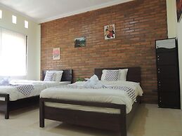 Srikayah by Ndalem Beong