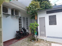 Eiffel Residence Tarakan - Female Only