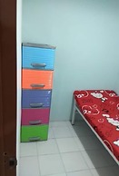 Eiffel Residence Tarakan - Female Only
