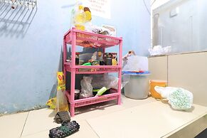 Eiffel Residence Batu Tulis 35A1 - Female Only