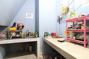 Eiffel Residence Batu Tulis 35A1 - Female Only