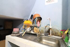 Eiffel Residence Batu Tulis 35A1 - Female Only