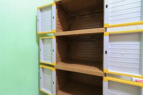 Eiffel Residence Batu Tulis 37 - Female Only