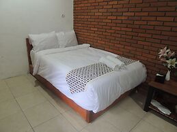 Dalem Sudarno Syariah by Ndalem Beong