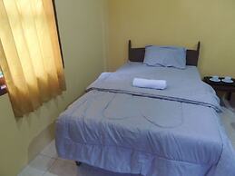 Penginapan Wardi Syariah Borobudur by Ndalem Beong