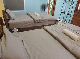 Penginapan Wardi Syariah Borobudur by Ndalem Beong