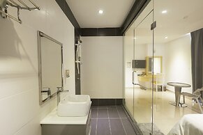 East Sun Hotel Sekinchan