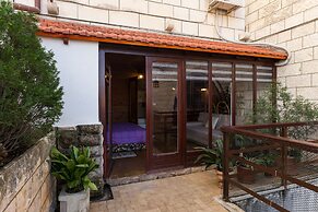 Big Terrace Apartment