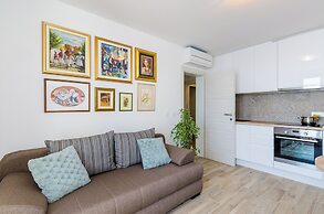 Apartments Lazarin