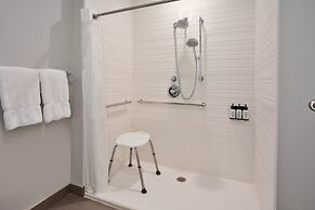 Avid Hotel Detroit Warren by IHG