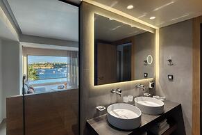 Castello Infinity Suites - Adults Only