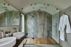 Castello Infinity Suites - Adults Only