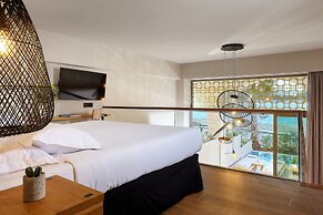 Castello Infinity Suites - Adults Only