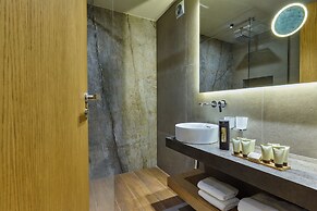 Castello Infinity Suites - Adults Only