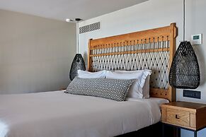 Castello Infinity Suites - Adults Only