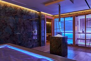 Castello Infinity Suites - Adults Only