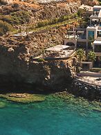 Castello Infinity Suites - Adults Only