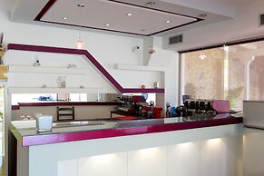 Lovely 2-bedroom Apartment in Saranda