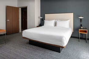Courtyard by Marriott Memphis East/Galleria