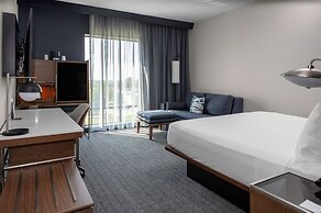 Courtyard by Marriott Memphis East/Galleria