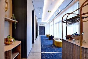 Courtyard Hotel Waterfall City