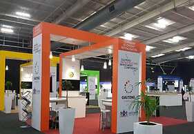 Courtyard Hotel Waterfall City