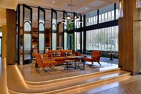 Courtyard Hotel Waterfall City