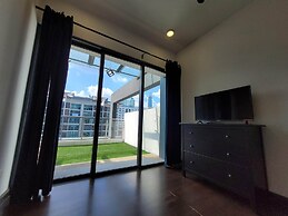 V Residence SunwayVelocity by SleepyBear