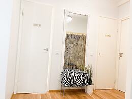 3bed Apartment 18 Mins by Metro to Helsinki Centre