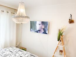 3bed Apartment 18 Mins by Metro to Helsinki Centre