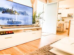 3bed Apartment 18 Mins by Metro to Helsinki Centre