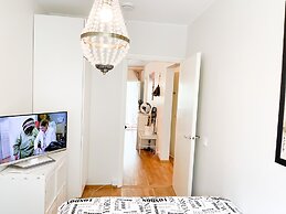 3bed Apartment 18 Mins by Metro to Helsinki Centre