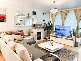 3bed Apartment 18 Mins by Metro to Helsinki Centre