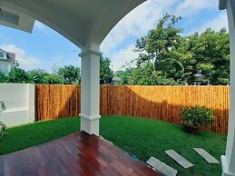 Cala South Beach Villas