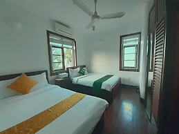 Cala South Beach Villas