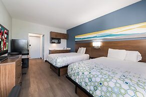 HomeTowne Studios By Red Roof Newport News – Hampton West