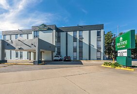 HomeTowne Studios By Red Roof Newport News – Hampton West