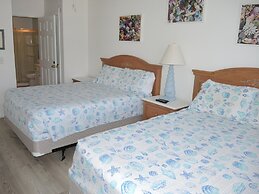 Beautiful Ground Floor Golf Resort Villa 1503 Steps from the Pool by R