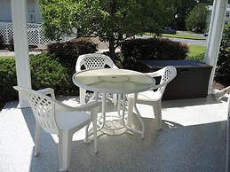 Beautiful Ground Floor Golf Resort Villa 1503 Steps from the Pool by R