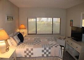 Summerhouse 228 2 Bedroom Condo by RedAwning