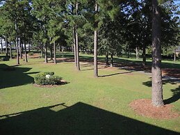 2705m 1 Bedroom Condo by RedAwning