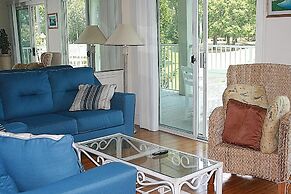 Brunswick Plantation Resort and Golf Condo 805M with Full Kitchen by R